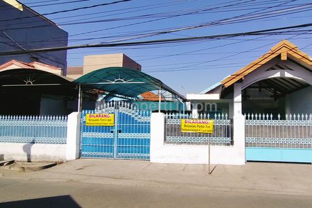 Dijual Rumah dengan Lokasi Strategis di Tegalsari Surabaya - Jalan Kampung Malang Tengah