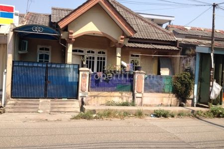 Dijual Rumah di Perum Binong Permai Tangerang, dekat Jalan Raya