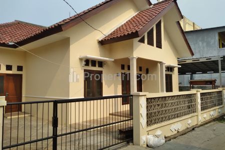 Rumah Dijual Lokasi Strategis di Limo depok