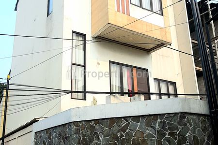 Dijual Rumah Custom 3 Lantai, Harga 2 Lantai di Pondok Ranggon Cipayung Jakarta Timur - Roemah Palem