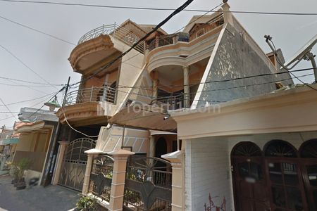 Jual Rumah Luas 3 Lantai di Jalan Sukodono Ampel Surabaya