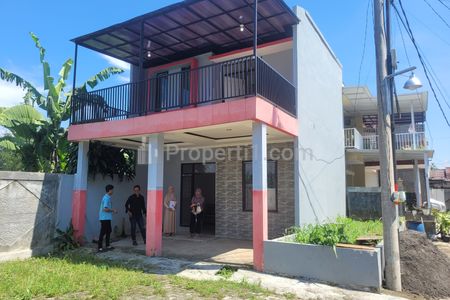 Dijual Rumah 2 Lantai dalam Cluster Raden Cibinong 3 - Belum Pernah Dihuni