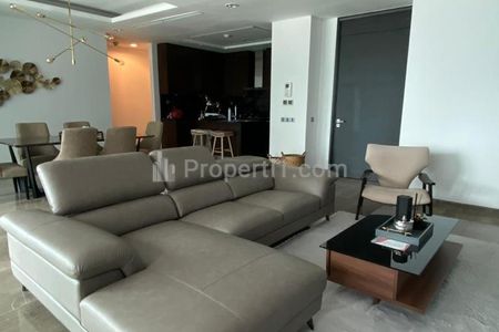Jual Apartemen Kemang Village Residence Tower Bloomington di Jakarta Selatan - 3+1 BR Furnished