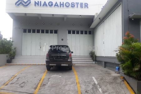 Sewa/Jual Rumah di Jalan Tentara Pelajar Sinduaadi Mlati Sleman Yogyakarta, dekat Tugu Jogja, Kampus UGM, Strategis, Cocok untuk Kantor