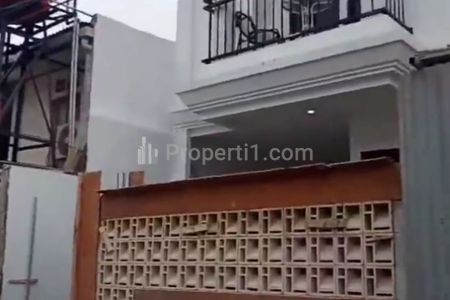 Jual Townhouse Cantik Modern di Rawamangun Pusat Kota Jakarta Timur