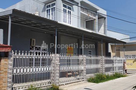 Jual Rumah Sudut Strategis di Perumahan Bumi Permata Hijau Makassar - Baru Direnovasi