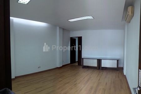 Ruko Disewakan di Pasar Minggu Jakarta Selatan - Seberang Apartemen Nifarro
