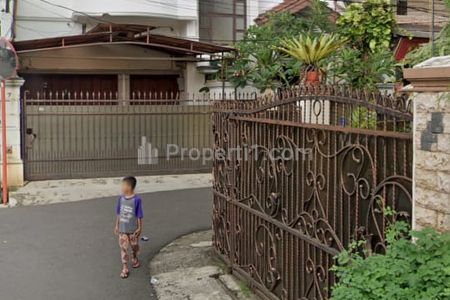 Dijual Rumah + Kost 9 Kamar Aktif di Radio Dalam Jakarta Selatan