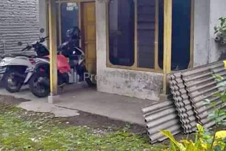 Bagian depan rumah 