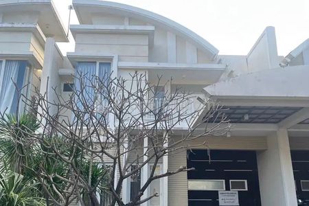 Sewa Rumah Mewah di Perum Royal Residence Cluster Buckingham Wiyung Surabaya