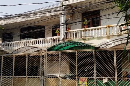 Dijual Rumah Tua Hitung Tanah di Palbatu Raya Tebet Casablanca - Cocok untuk Dijadikan Ruko / Kost/ Kantor / Restoran Cafe - Luas Tanah 195 m2