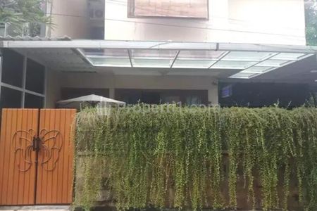 Jual Rumah 2 Lantai Mewah Siap Huni di Pejaten Barat Jakarta Selatan