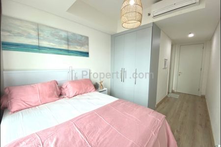 Jual Apartemen St. Moritz Puri Kembangan Jakarta Barat - 3+1 BR Full Furnished, Private Lift