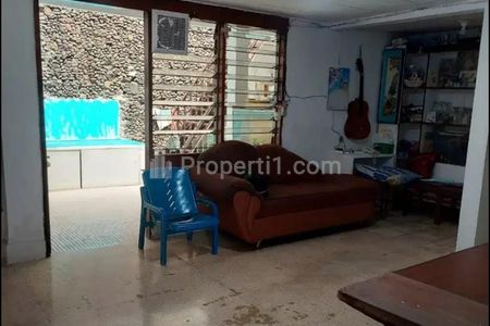 Dijual Cepat Rumah Hook 2 Lantai di Cempaka Putih Jakarta Pusat