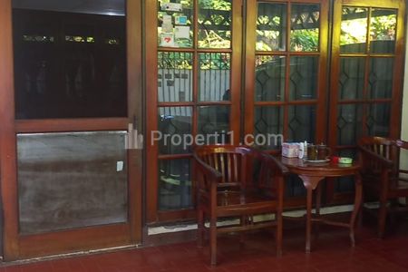 Dijual Cepat Rumah di Daerah Senopati Jakarta Selatan - Lokasi Strategis, Cocok untuk Tempat Usaha
