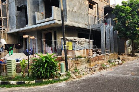 Dijual Rumah Baru Hook di Perumahan Taman Permata Buana Jalan Pulau Bidadari - Hadap Selatan dan Timur