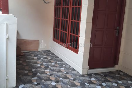 Jual Rumah 2 Kamar di Perum Harapan Jaya II Bekasi Utara - Bangunan Baru Selesai Direnovasi
