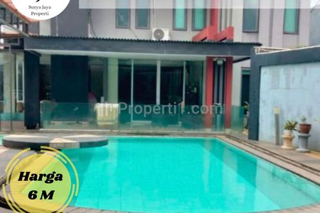 Jual Cepat Rumah Mewah dengan Tanah Luas dan Kolam Renang Pribadi di Ciracas Jakarta Timur - Harga di Bawah Pasaran