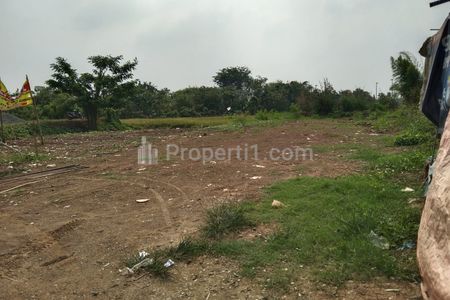 Dijual Tanah untuk Ruang Usaha di Pinggir Jalan Sriamur, dekat Gerbang Tol Gabus Tambun Utara