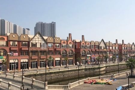 Dijual Ruko La Riviera PIK 2 View Danau Daerah Teluknaga, Kabupaten Tangerang