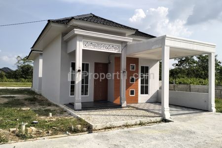 Jual Rumah Minimalis di Jalan Parit Indah, Belakang Kantor Pengadilan Agama Kota Pekanbaru - Perumahan Nayla Residence