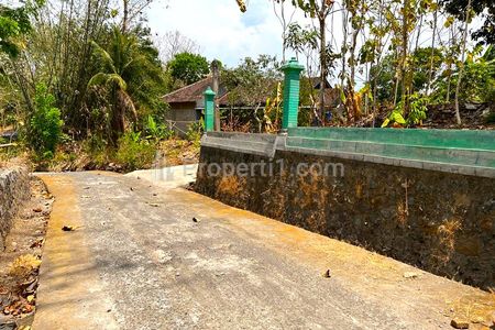 Dijual Tanah Hook 80 Juta di Utara Kantor Kecamatan Kerjo, Karanganyar