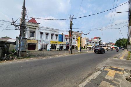 Ruko Dijual di Jalan Raya WR Supratman Ciputat Tangerang Selatan