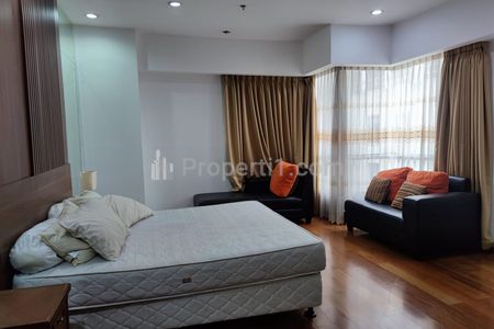 Good Unit Dijual 3 Bedrooms Furnished Apartment Somerset Permata Berlian (Harga Bagus)