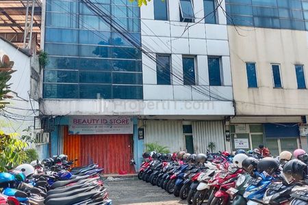 Dijual BU Ruko 3 Lantai Murah di Jl. Pejaten Raya Dekat Mall Pejaten Village, Universitas Nasional, RS Siaga Raya, Stasiun Pasar Minggu
