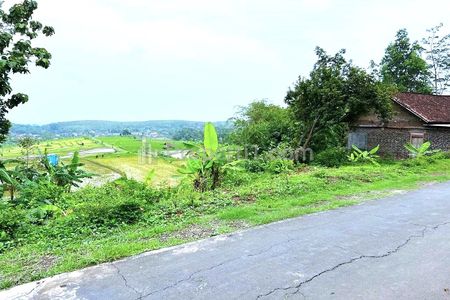 Dijual Tanah Strategis Harga 65 Juta di Karanganyar, Solo, Jawa Tengah - Luas 132 m2