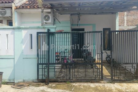 Tampak depan