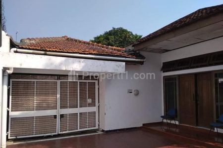 Dijual Rumah Siap Huni di Rawamangun Jakarta Timur, 4+1 Kamar Tidur, Luas Tanah 482m2