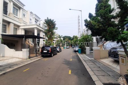Disewakan Rumah 3 Lantai Siap Huni di Cluster Eksklusif Gading Grande Residence Kelapa Gading Jakarta Utara