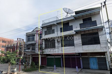 Jual Ruko Tiga Lantai Strategis di Jalan Riau Kota Pekanbaru