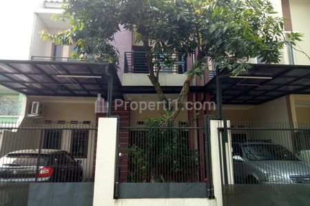 Rumah Bagus Langsung Huni di BSD City Griya Loka Dijual Sangat Cepat !!