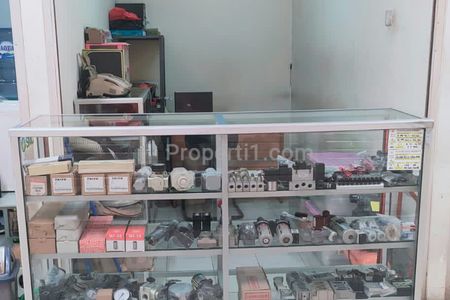 Dijual Kios di LTC Glodok (Lindeteves Trade Center) Lantai 2, Taman Sari, Jakarta Barat