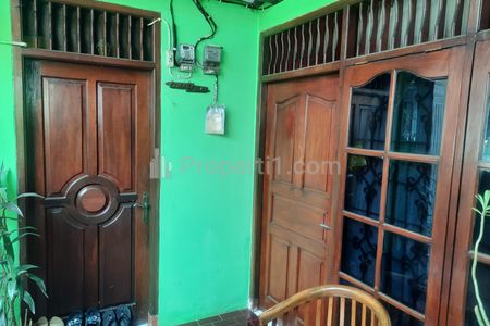 Dijual Rumah Ada Usaha Kontrakan dan Kos-Kosan di Kayu Putih Jakarta Timur, Luas Tanah 300m2