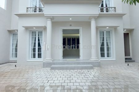 Dijual Rumah Bisa untuk Usaha di Area Senopati/Kebayoran Baru Jakarta Selatan STDN0079