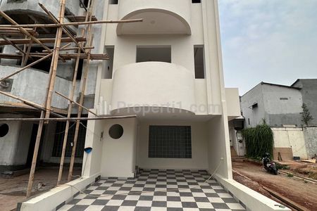 Townhouse Dijual 4 Lantai di Pondok Kelapa Duren Sawit Jakarta Timur