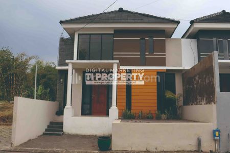 Jual Rumah Cantik & Mewah di Kedungkandang, Malang - 2KT 1KM