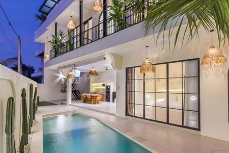 Jual Villa Bagus Minimalis 3 Lantai di Canggu, Kuta Utara, Badung, Bali