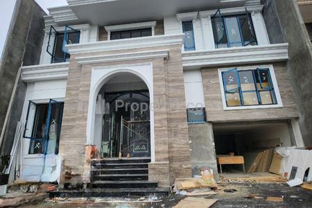Tampak Depan