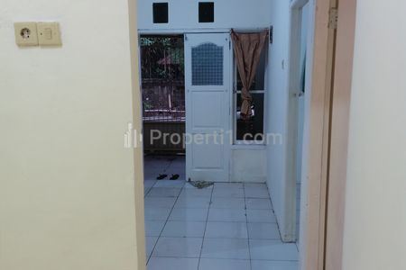 Dijual Cepat dan Murah Rumah 2 Kamar di Jl. Sasak Raya Limo Cinere Depok