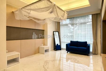 Murah ! Dijual Apartemen Botanica Simprug Kebayoran Lama / Kebayoran Baru Luas 157m2 2BR Harga 5.5M Potong Uang Sewa Juni 2024 Contact 081210771557