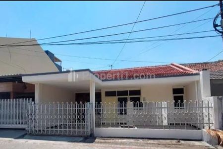 Disewakan Rumah 1.5 Lantai di Wisma Permai Surabaya Timur
