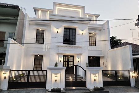 Jual Rumah Mewah American Style di Kertajaya Indah Surabaya