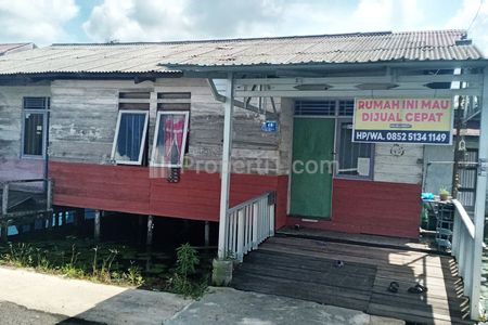 Rumah Dijual di Selat Barat Kapuas Kalimantan Tengah Dekat RSUD Dr. H. Soemarno Sosroatmodjo, Citimall Kuala Kapuas, Kantor Bupati Kapuas