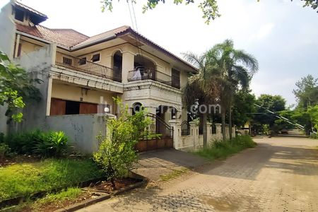 Dijual Rumah Besar di Cinere Country dekat Akses Tol Krukut 1 Depok
