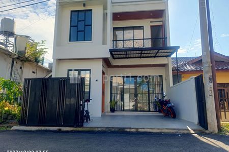 Dijual Murah Rumah di Perumahan Villa Bogor Indah 2, Bogor Utara, Tempat Strategis
