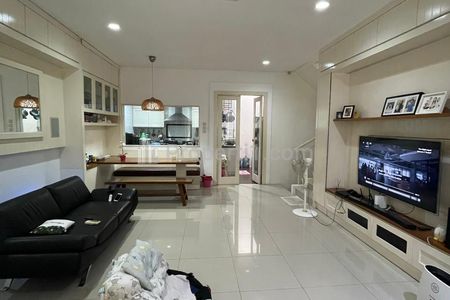 Dijual Cepat Rumah di Layar Permai Pantai Indah Kapuk Jakarta Utara